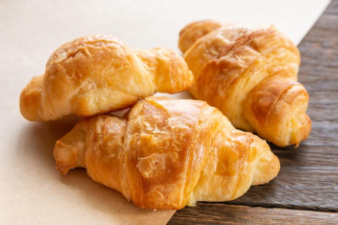Cornetti di pasta sfoglia