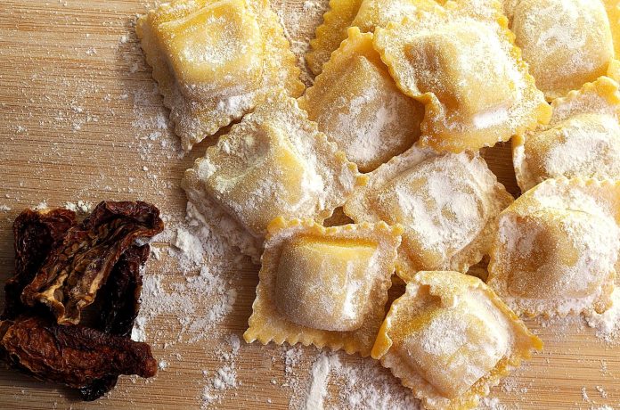 Ravioli burro e salvia